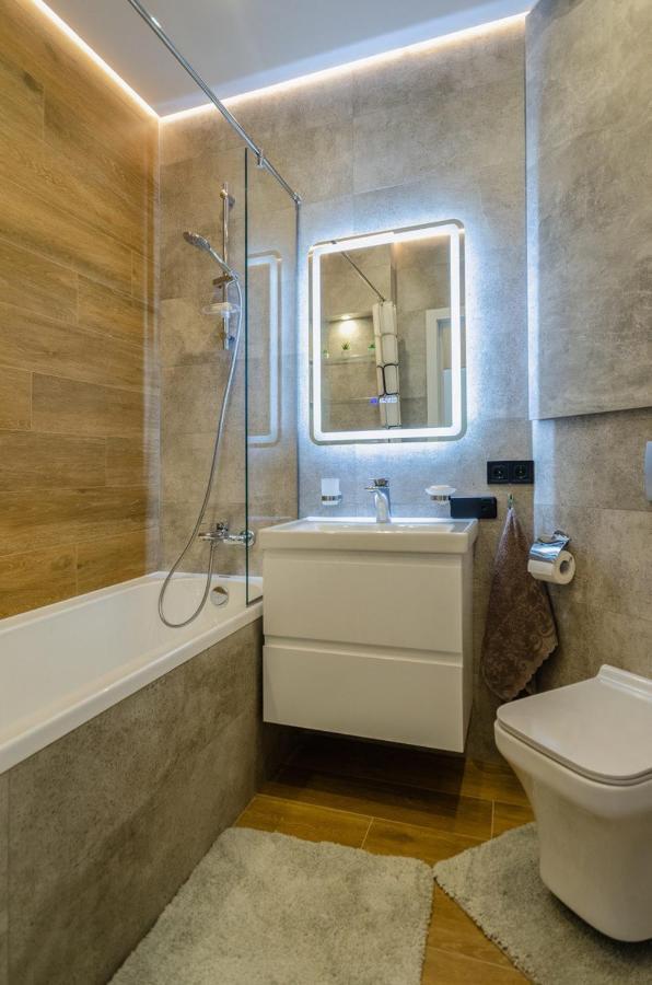 Апартаменти Vip - Smart Київ Екстер'єр фото