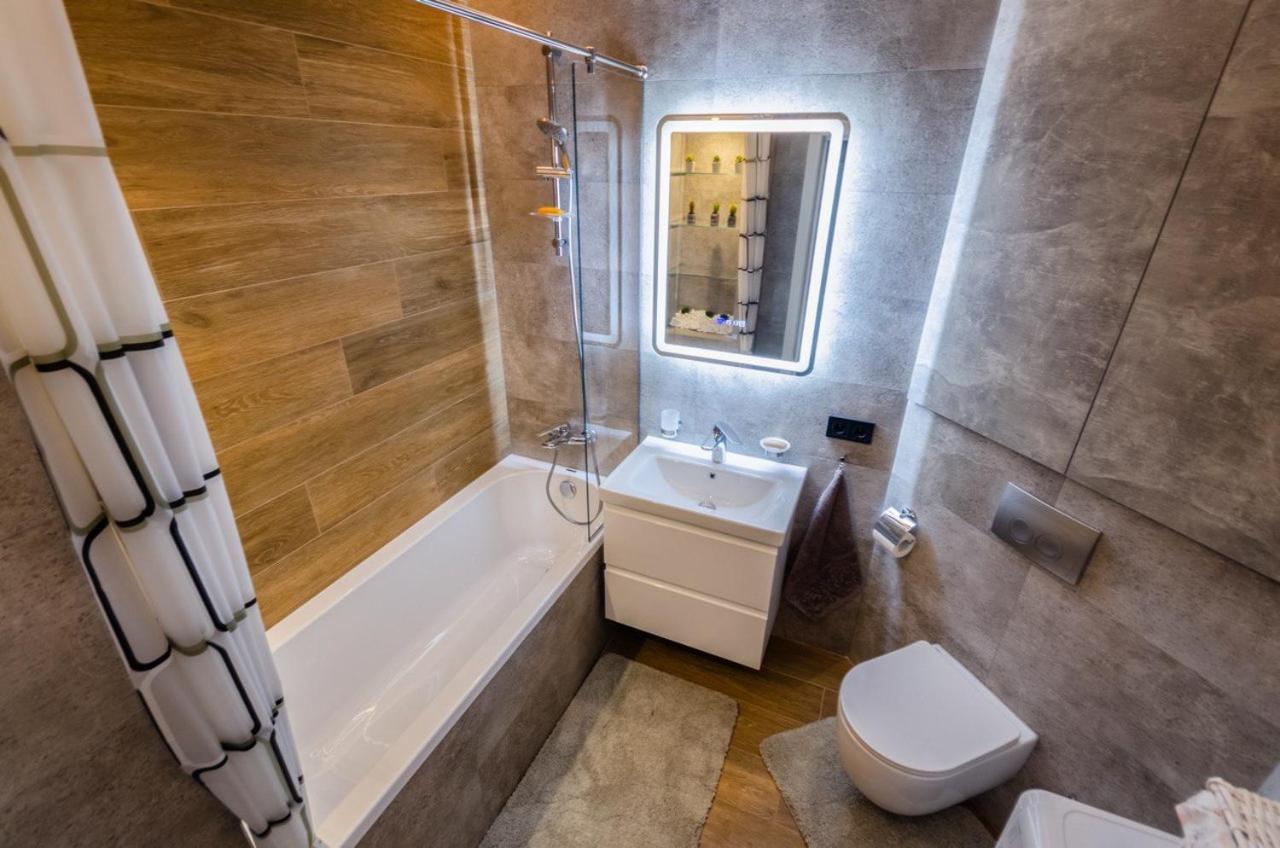 Апартаменти Vip - Smart Київ Екстер'єр фото
